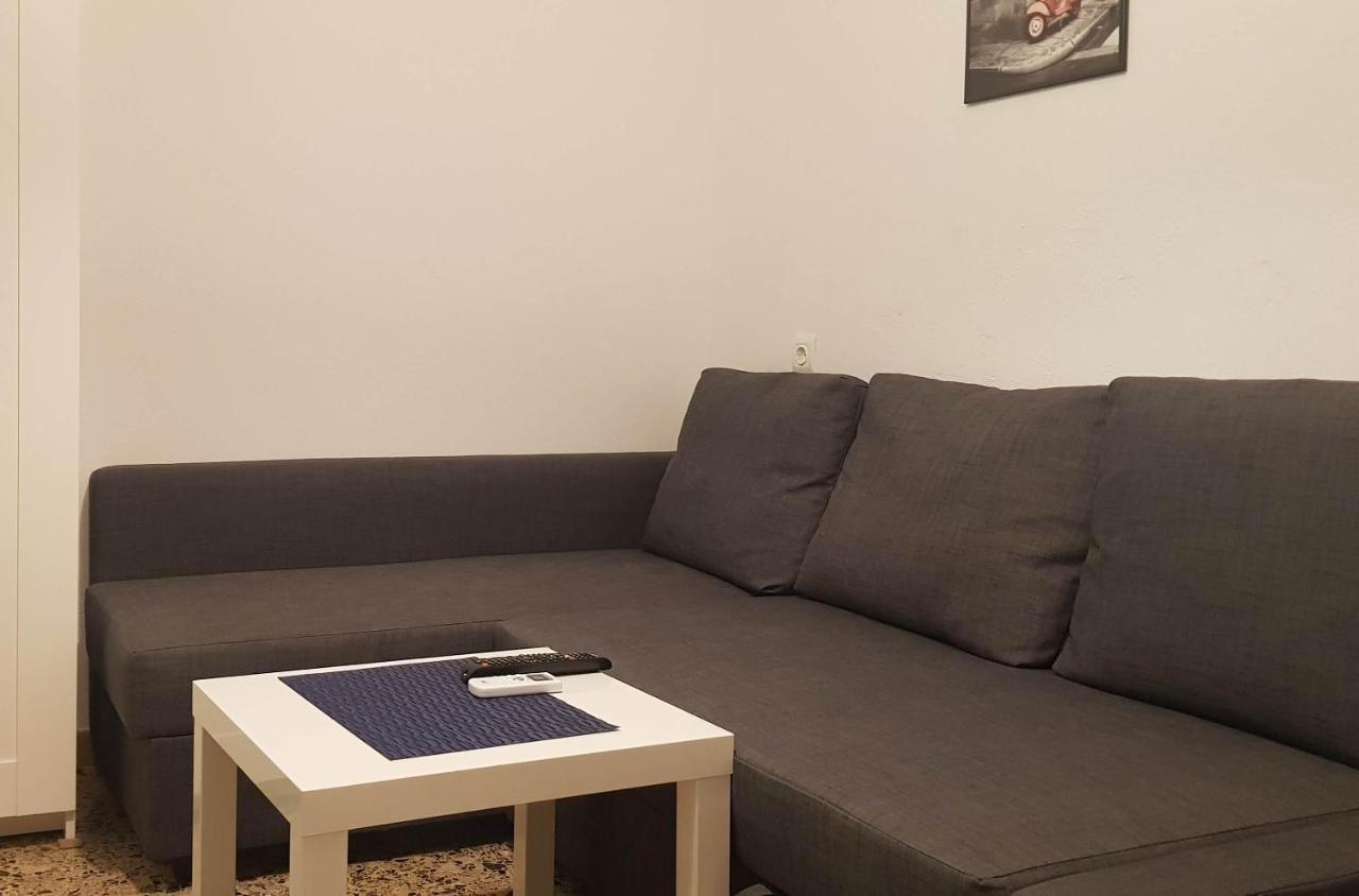 Apartment With Two Rooms Near The Beach アスプロヴァルタ エクステリア 写真