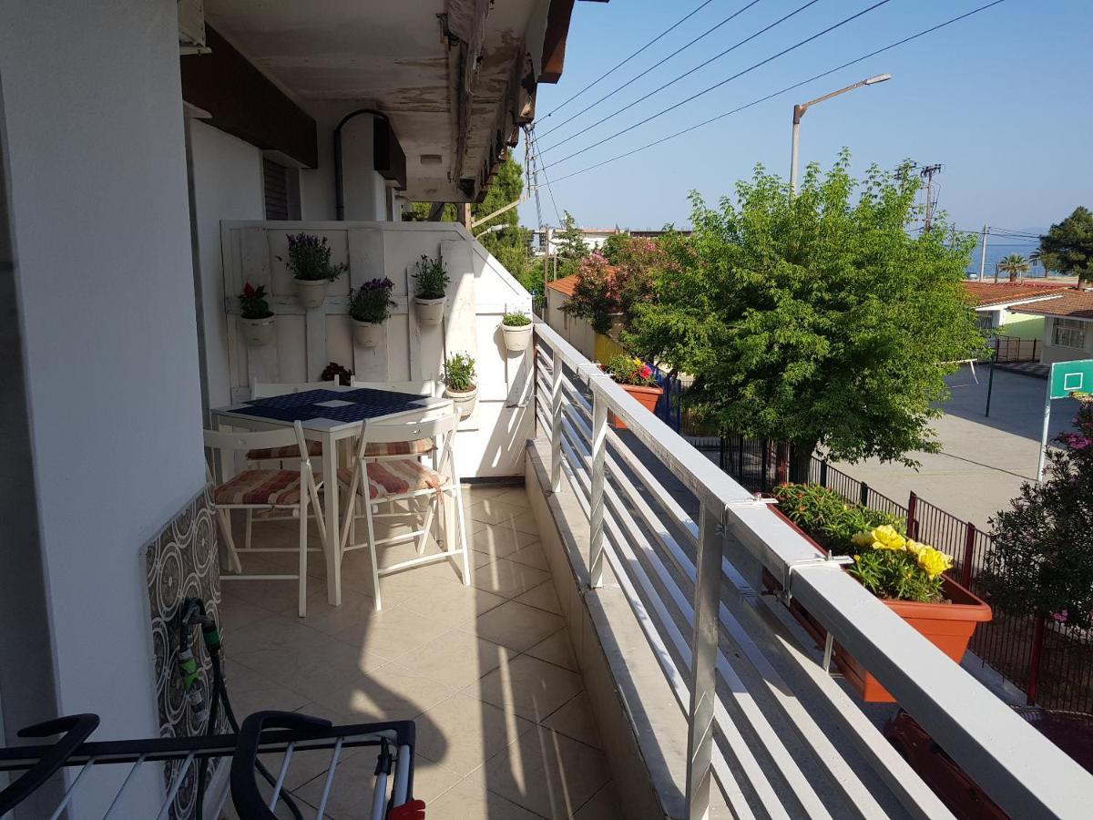 Apartment With Two Rooms Near The Beach アスプロヴァルタ エクステリア 写真